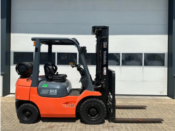 TOYOTA Treibgasstapler