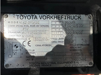 Treibgasstapler Toyota 2.5 ton Triplex Freelift Sideshift LPG Heftruck: das Bild 4