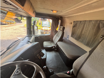 Holztransporter, Autokran SCANIA G490 6x2: das Bild 5 Holztransporter, Autokran SCANIA G490 6x2: das Bild 5