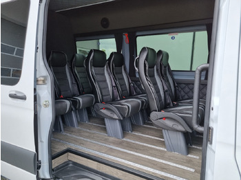 MERCEDES-BENZ Transporter mit Doppelkabine