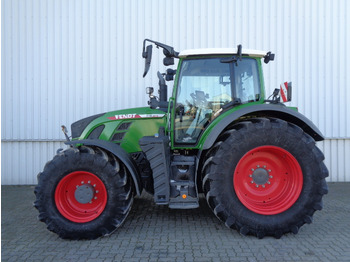 FENDT 718 Vario Traktor