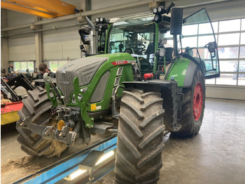 FENDT 724 Vario Traktor