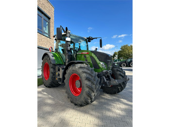 FENDT 724 Vario Traktor