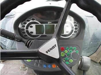 Traktor Fendt 724 Vario SCR Profi Plus: das Bild 2