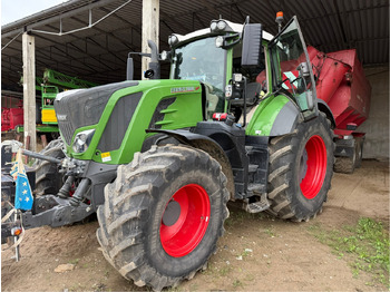 FENDT 828 Vario Traktor