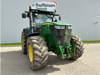 JOHN DEERE 7230R Traktor