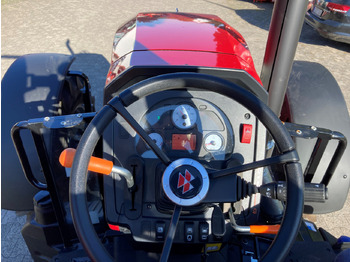 NEU: Traktor Massey Ferguson 4708 M Plattform Essential: das Bild 3