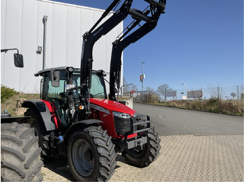 MASSEY FERGUSON 5711 Traktor