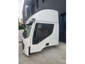 Fahrerhaus und Interieur für LKW Iveco STRALIS HI-WAY Euro 6: das Bild 4