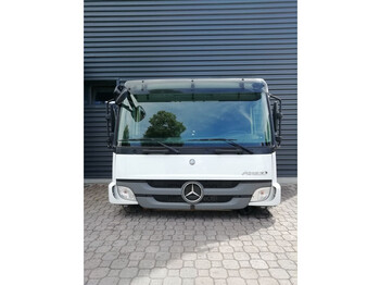 MERCEDES-BENZ Axor Fahrerhaus und Interieur