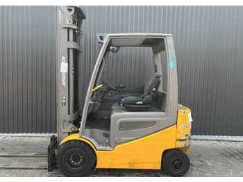Elektrostapler Jungheinrich EFG425k: das Bild 2