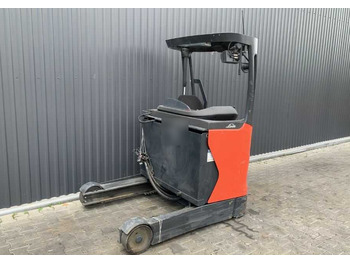 LINDE R14 Schubmaststapler