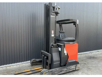 LINDE R16 Schubmaststapler