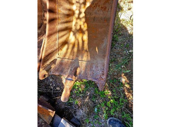 Schaufel Volvo S40W: das Bild 4 Schaufel Volvo S40W: das Bild 4