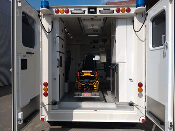 Krankenwagen Mercedes-Benz Sprinter 519 /  ATM 0km  4x on Stock: das Bild 5