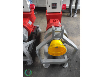 Stromgenerator Elektro-Jen 30 kVa / 24 kW PTO driven generator with AVR control: das Bild 2 Stromgenerator Elektro-Jen 30 kVa / 24 kW PTO driven generator with AVR control: das Bild 2