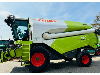 CLAAS Tucano 430 Mähdrescher