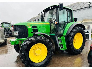JOHN DEERE 6830 Traktor