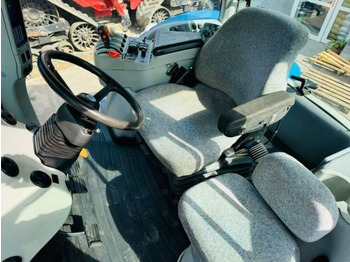 New Holland T8020 - Leasing New Holland T8020: das Bild 4