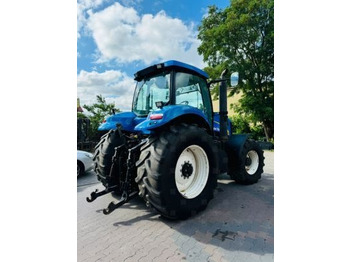 New Holland T8020 - Leasing New Holland T8020: das Bild 5