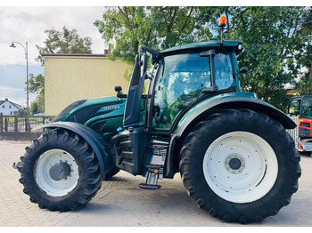 Traktor Valtra T214 Versu: das Bild 4