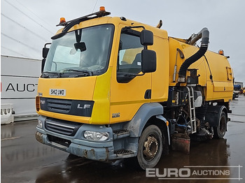 DAF LF 55 220 Kehrmaschine