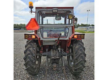 Traktor Massey Ferguson MF135: das Bild 4