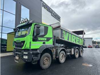 IVECO Trakker Kipper