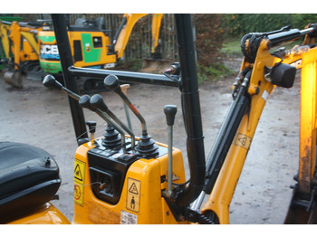 Minibagger JCB 8008 CT: das Bild 5 Minibagger JCB 8008 CT: das Bild 5