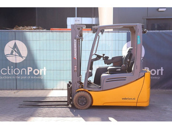 Elektrostapler Jungheinrich EFG 216: das Bild 2