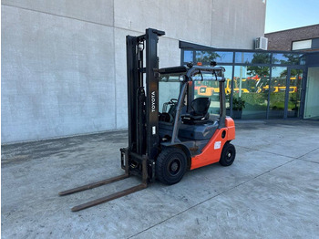 TOYOTA FDF 20 Dieselstapler