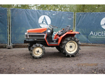 YANMAR Traktor