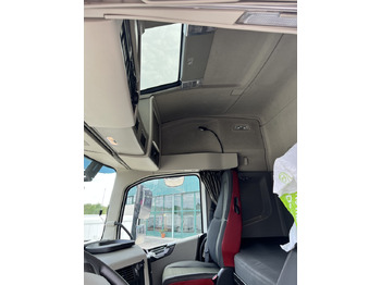 Innenraum Bild 1: Fahrgestell LKW camion Volvo 540 en chasis con retarder