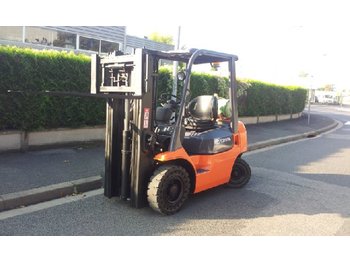 TOYOTA FGF 20 Treibgasstapler