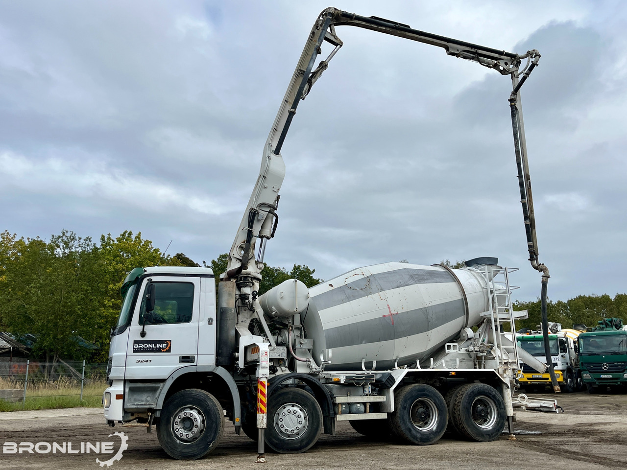 2004 MERCEDES-BENZ ACTROS 3241K 8X4/4 PUMI - Fahrmischer: das Bild 4 2004 MERCEDES-BENZ ACTROS 3241K 8X4/4 PUMI - Fahrmischer: das Bild 4