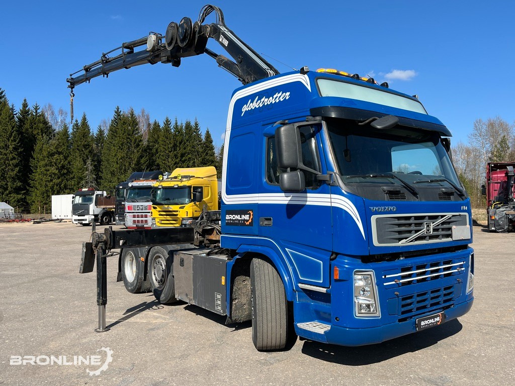 2008 VOLVO FM440 6x2+HIAB Crane+Platform trailer - Sattelzugmaschine, Pritschenauflieger/ Plattformauflieger: das Bild 2 2008 VOLVO FM440 6x2+HIAB Crane+Platform trailer - Sattelzugmaschine, Pritschenauflieger/ Plattformauflieger: das Bild 2