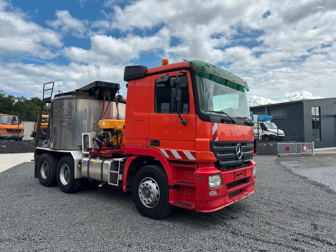 Mercedes-Benz Actros 2641 LS 6x4 Asphaltkocher 6x4 - LKW: das Bild 5 Mercedes-Benz Actros 2641 LS 6x4 Asphaltkocher 6x4 - LKW: das Bild 5