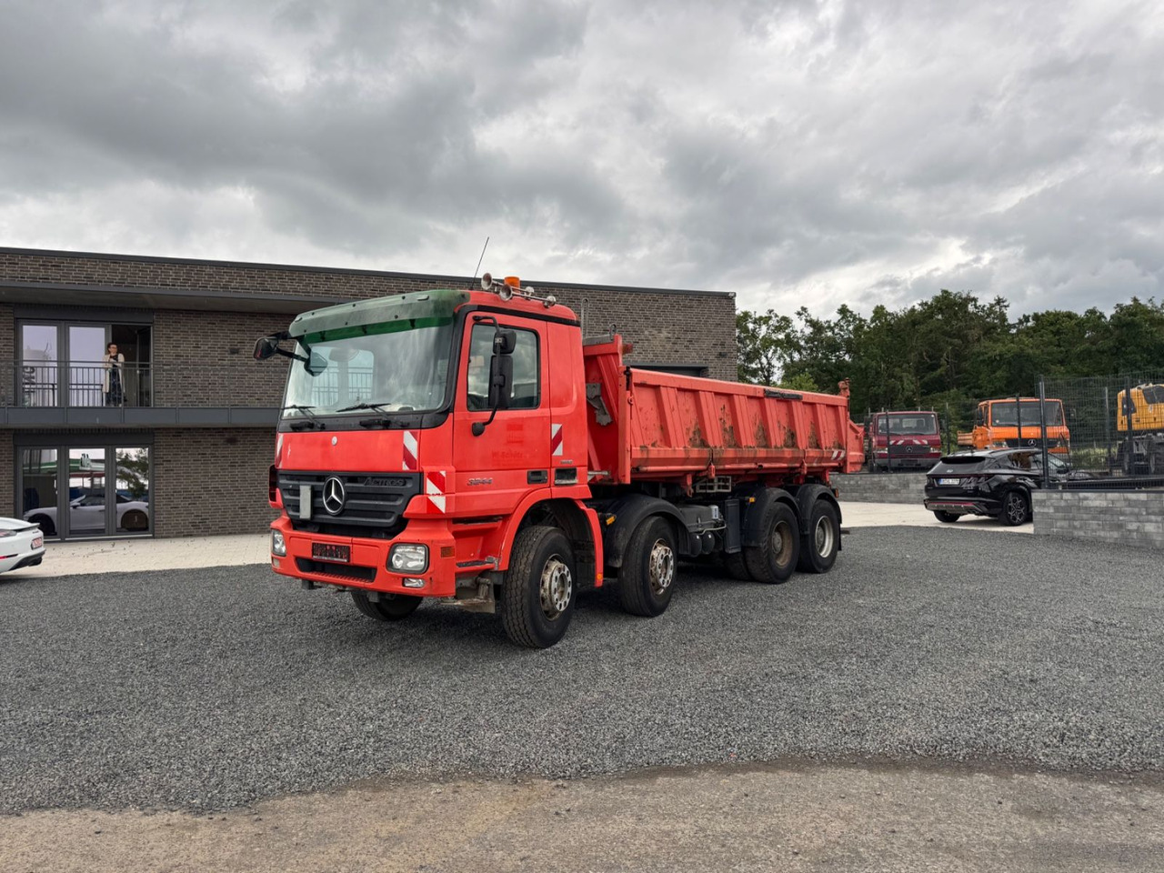 Mercedes-Benz Actros 3244 Dreiseitenkipper Meiller Bordm 8x4 - Kipper: das Bild 2 Mercedes-Benz Actros 3244 Dreiseitenkipper Meiller Bordm 8x4 - Kipper: das Bild 2