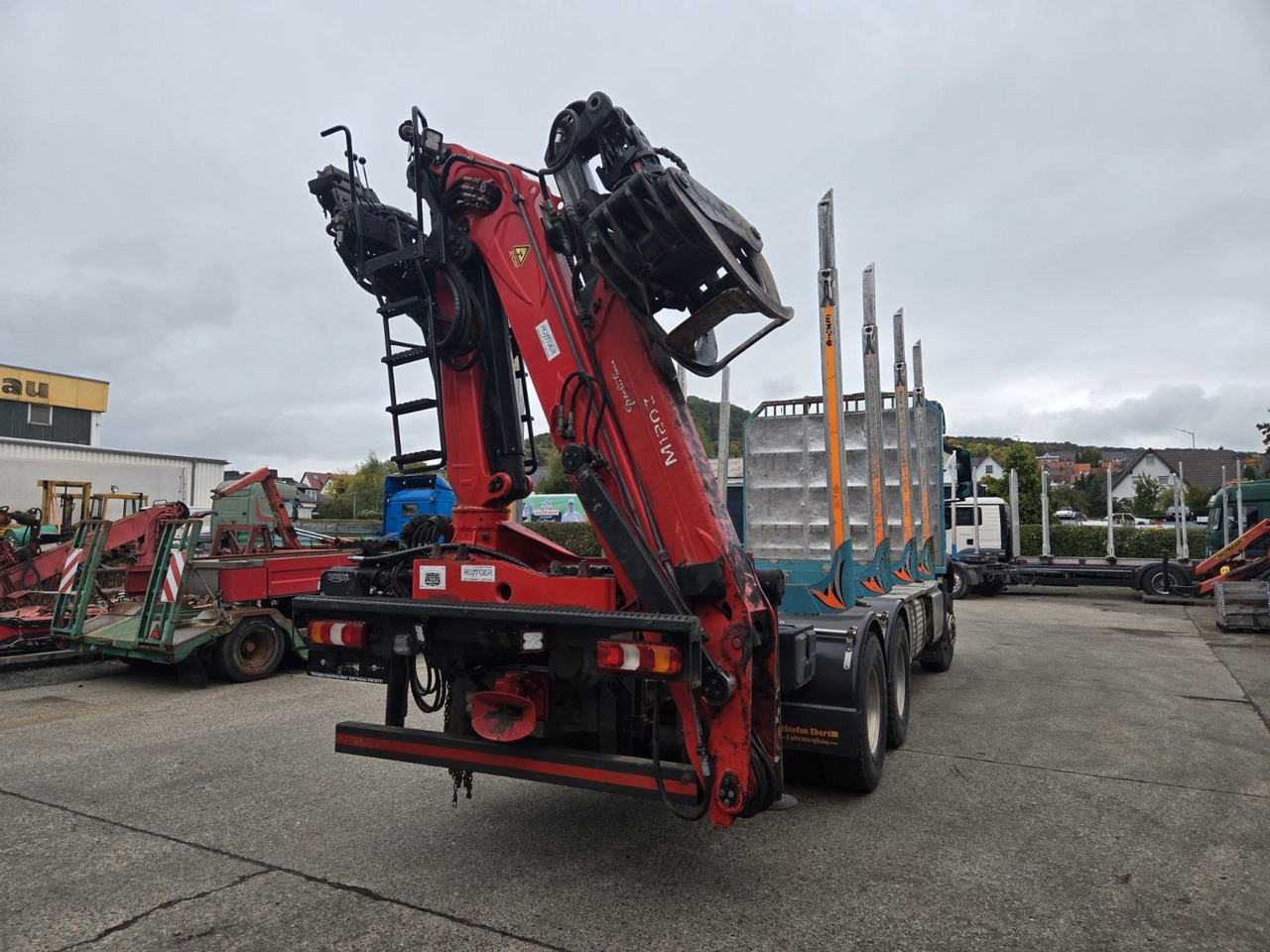 Mercedes-Benz Arocs 2651 Holztransporter Blatt Blatt Kran - Holztransporter, Autokran: das Bild 3 Mercedes-Benz Arocs 2651 Holztransporter Blatt Blatt Kran - Holztransporter, Autokran: das Bild 3