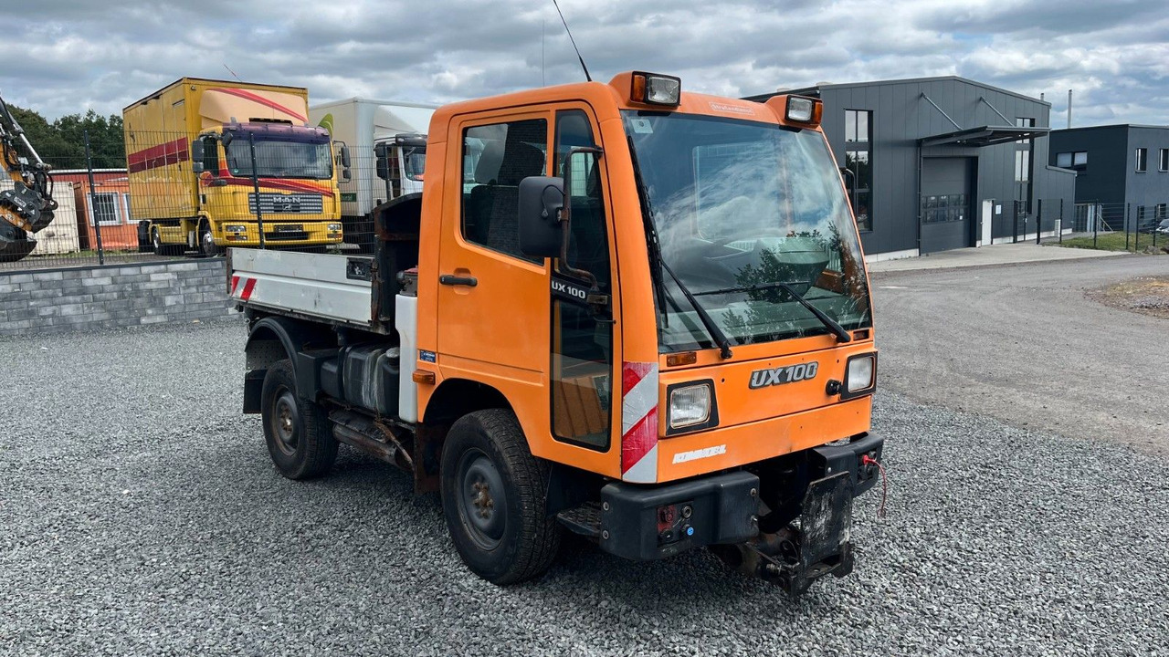 Multicar UX 100 Kipper 4x4 - Kipper Transporter: das Bild 3 Multicar UX 100 Kipper 4x4 - Kipper Transporter: das Bild 3