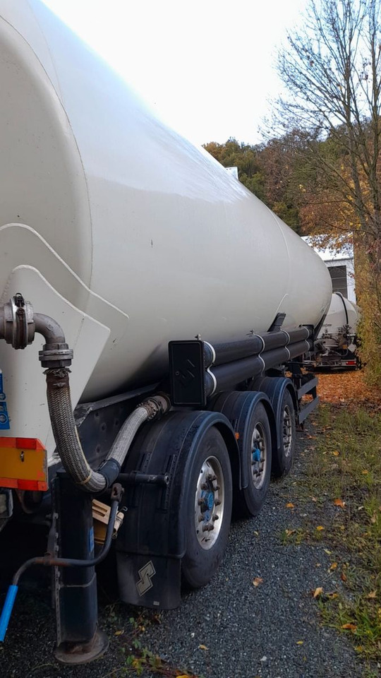 Spitzer SK 2753 CAL 53m³ Kippsilo - Siloauflieger: das Bild 3 Spitzer SK 2753 CAL 53m³ Kippsilo - Siloauflieger: das Bild 3