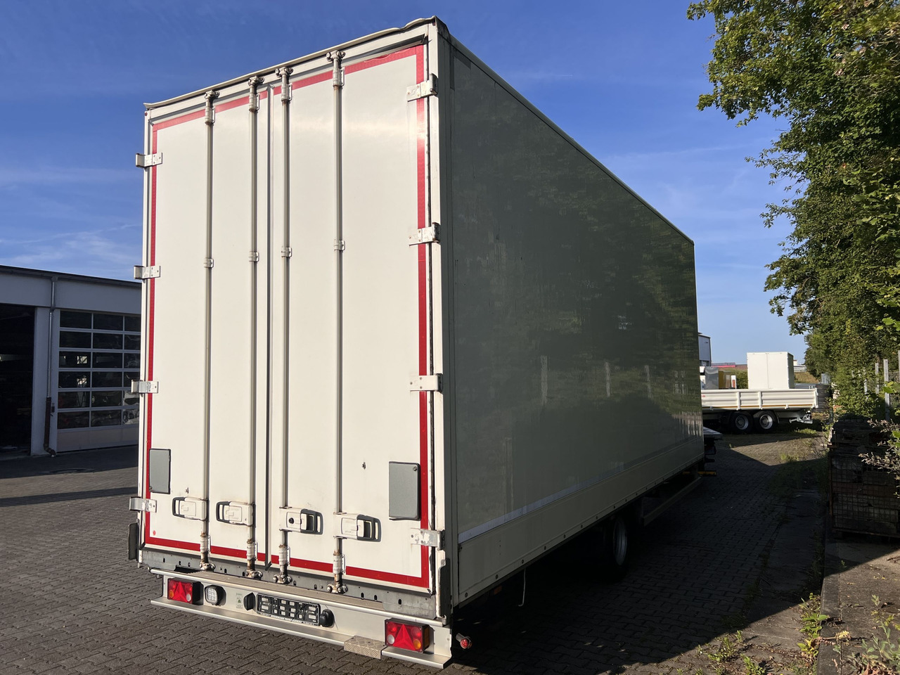 Ackermann Z-KA-F10.5/7,5 1 Achs Planenanhänger 10,5 t GG - Planenanhänger: das Bild 3 Ackermann Z-KA-F10.5/7,5 1 Achs Planenanhänger 10,5 t GG - Planenanhänger: das Bild 3