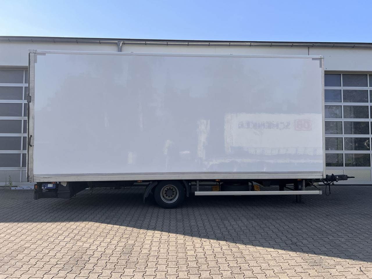 Ackermann Z-KA-F10.5/7,6 1 Achs Kofferanhänger, Ladebordwand - Koffer Anhänger: das Bild 5 Ackermann Z-KA-F10.5/7,6 1 Achs Kofferanhänger, Ladebordwand - Koffer Anhänger: das Bild 5