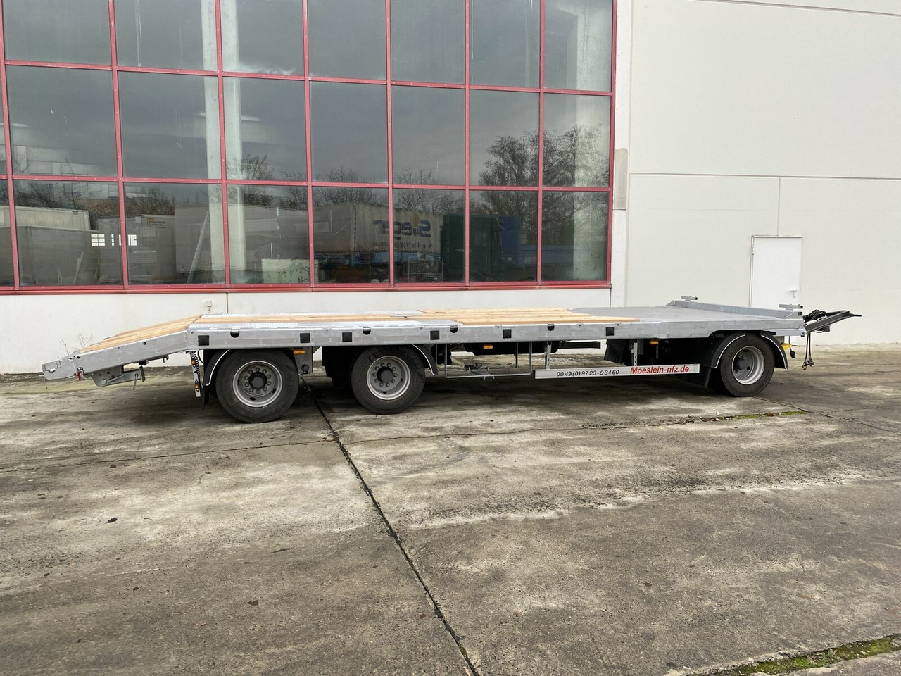 Möslein 3 Achs Plato- Tieflader- Anhänger 9 m - Auflieger: das Bild 3 Möslein 3 Achs Plato- Tieflader- Anhänger 9 m - Auflieger: das Bild 3