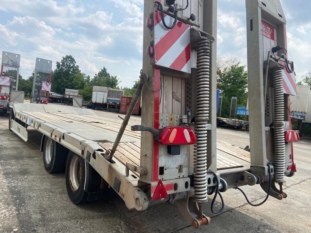 Fliegl 3 Achs Tiefladeranhänger - Tieflader Anhänger: das Bild 4 Fliegl 3 Achs Tiefladeranhänger - Tieflader Anhänger: das Bild 4