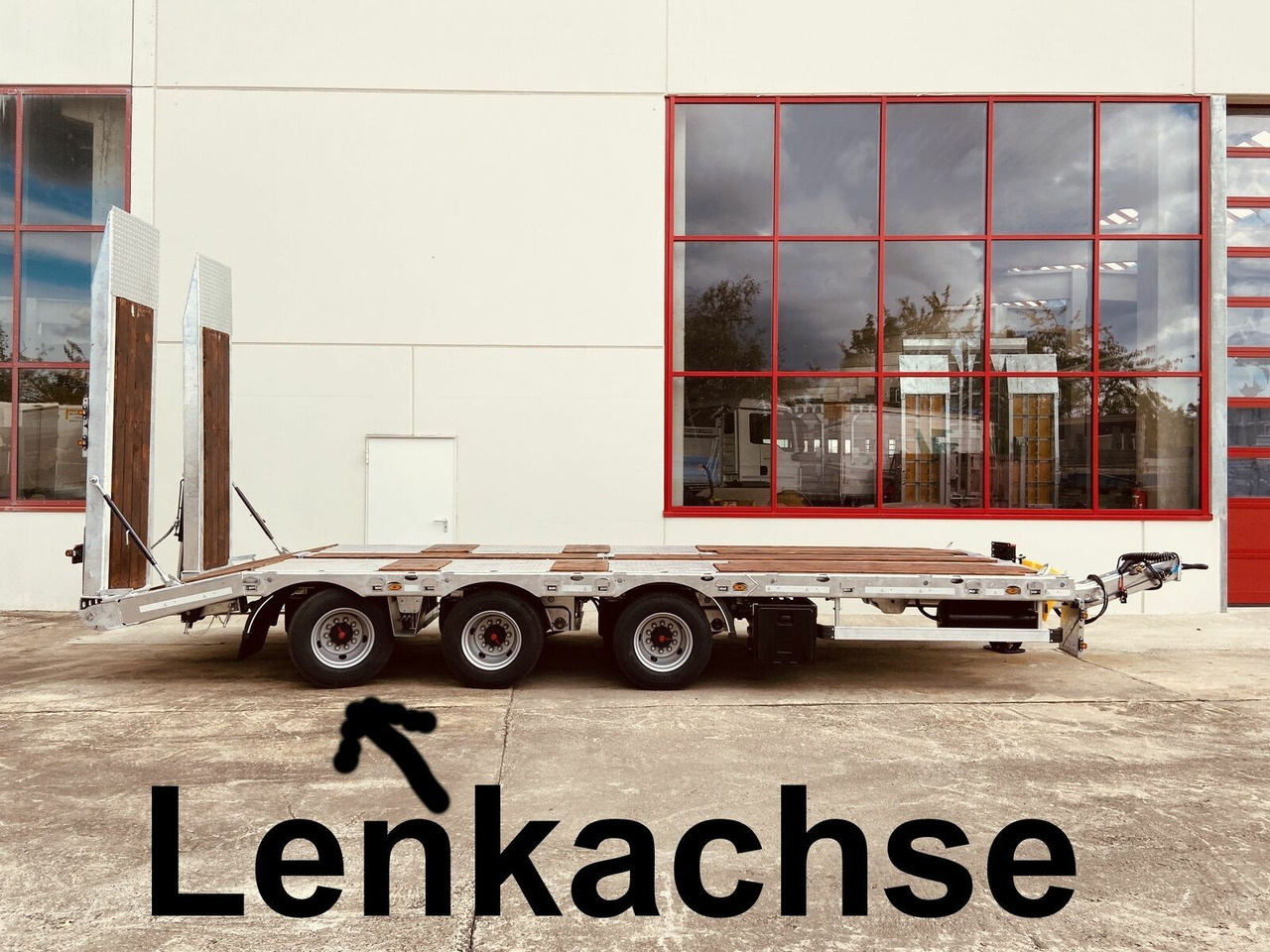Möslein 31 t Tridem- Tieflader 3 Achs, 8 m LadeflächeNe - Tieflader Anhänger: das Bild 2 Möslein 31 t Tridem- Tieflader 3 Achs, 8 m LadeflächeNe - Tieflader Anhänger: das Bild 2