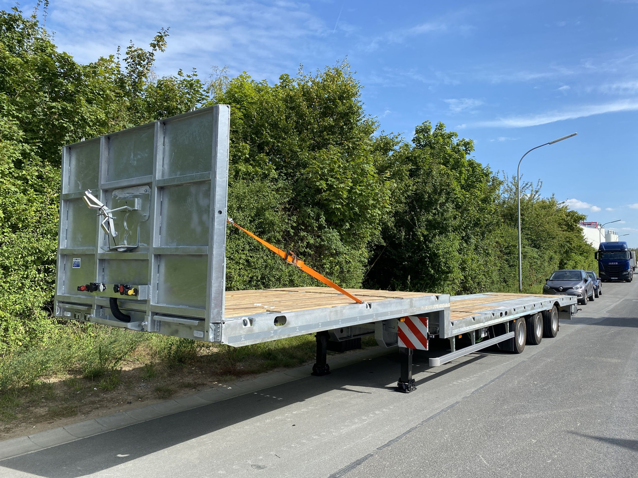 Möslein ST 3-Plato 9,4 3 Achs Satteltieflader Plato 45 t GGfür Fertigteile, Baumaschinen oder Container - Tieflader Auflieger: das Bild 3 Möslein ST 3-Plato 9,4 3 Achs Satteltieflader Plato 45 t GGfür Fertigteile, Baumaschinen oder Container - Tieflader Auflieger: das Bild 3