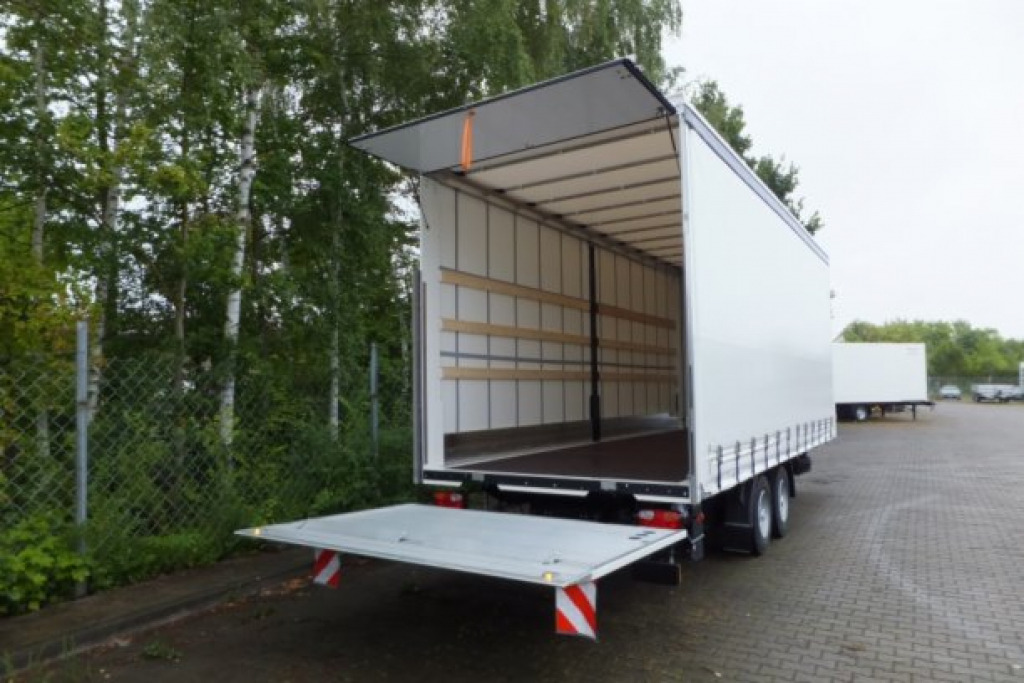 Möslein TPS 11 DL 7,30 neuer Planenanhänger, Ladebordwand + Durchladbar - Planenanhänger: das Bild 3 Möslein TPS 11 DL 7,30 neuer Planenanhänger, Ladebordwand + Durchladbar - Planenanhänger: das Bild 3