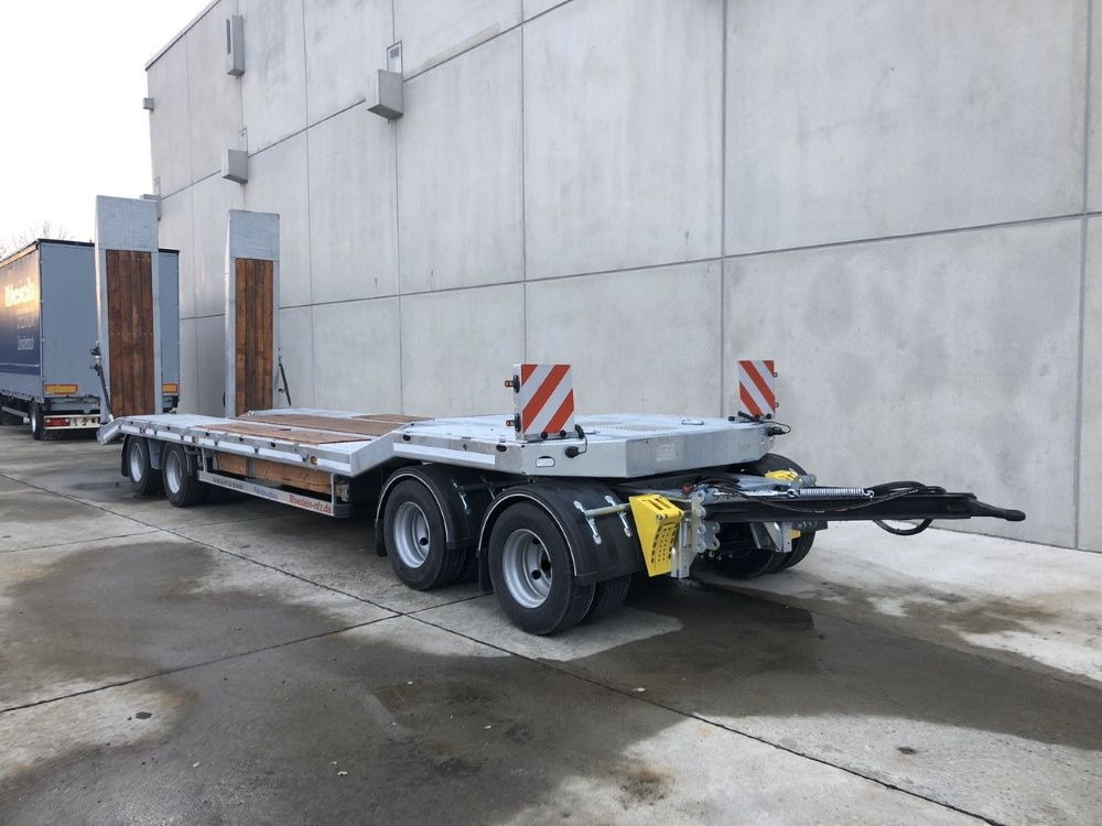 Möslein neuer 4 Achs Tieflader hydraulischen Rampen - Tieflader Anhänger: das Bild 3 Möslein neuer 4 Achs Tieflader hydraulischen Rampen - Tieflader Anhänger: das Bild 3