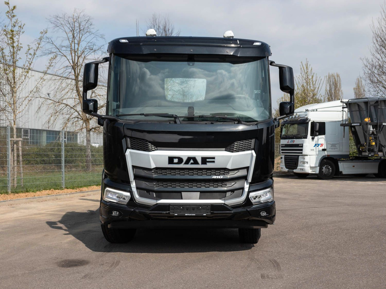 DAF FA XD 410 VDL Absetzkipper DAF FA XD 410 VDL Absetzkipper - Absetzkipper: das Bild 2 DAF FA XD 410 VDL Absetzkipper DAF FA XD 410 VDL Absetzkipper - Absetzkipper: das Bild 2